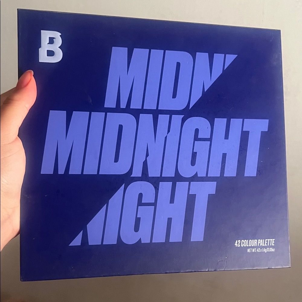 Beauty bay midnight palette 42